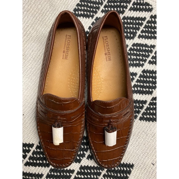 Florsheim Tassel Loafer Dress Shoes *Like New* - Picture 2 of 4